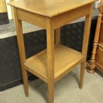 928 7036 LAMP TABLE